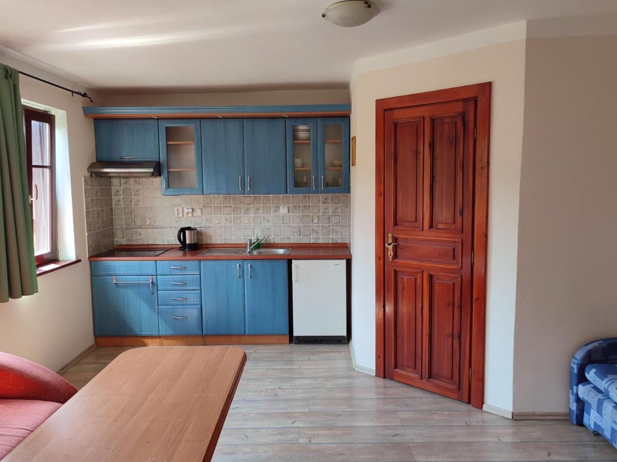 Apartmany Хршибска Экстерьер фото
